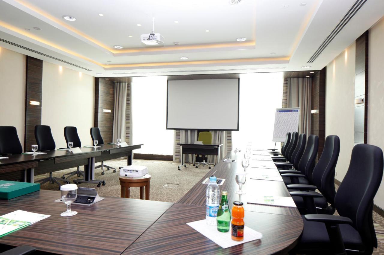 Holiday Inn Meydan By Ihg Riaad Buitenkant foto