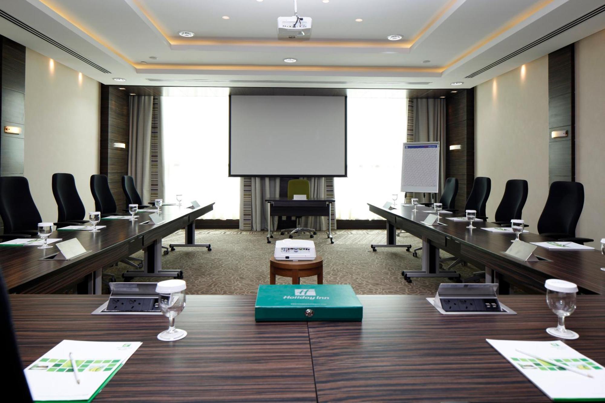 Holiday Inn Meydan By Ihg Riaad Buitenkant foto