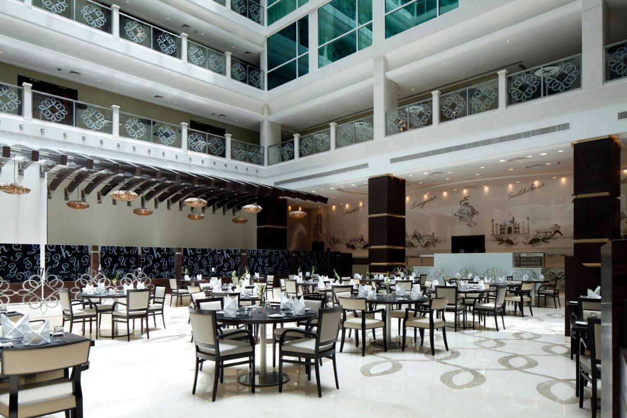 Holiday Inn Meydan By Ihg Riaad Buitenkant foto