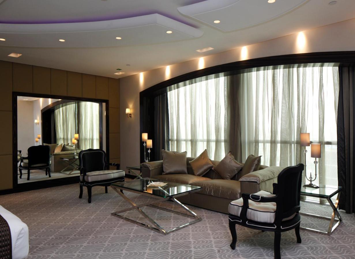 Holiday Inn Meydan By Ihg Riaad Buitenkant foto