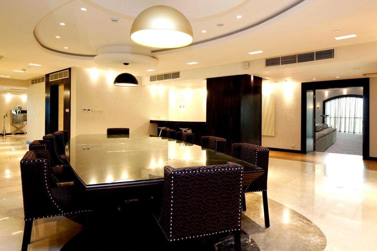 Holiday Inn Meydan By Ihg Riaad Buitenkant foto