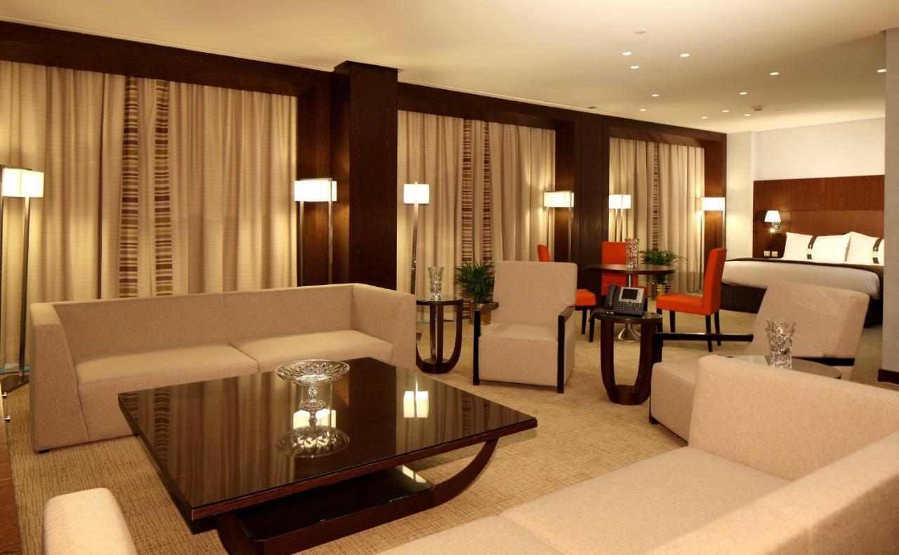 Holiday Inn Meydan By Ihg Riaad Buitenkant foto