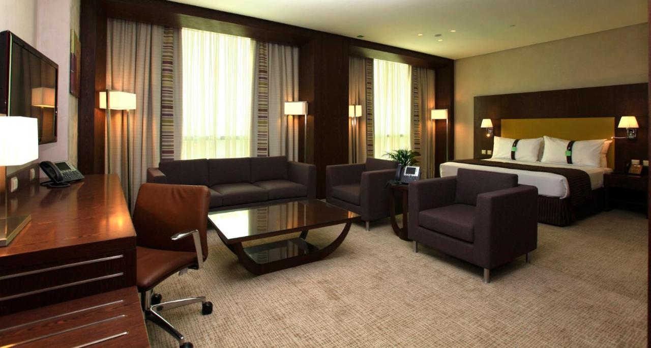 Holiday Inn Meydan By Ihg Riaad Buitenkant foto